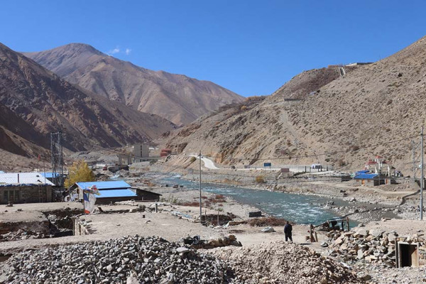 अत्यधिक चिसो बढेपछि यारी भन्सार कार्यालय तीन महिनाका लागि बन्द